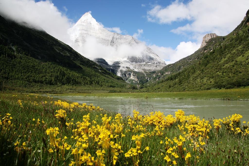 稻城县,自然与文化交融之美探寻之旅